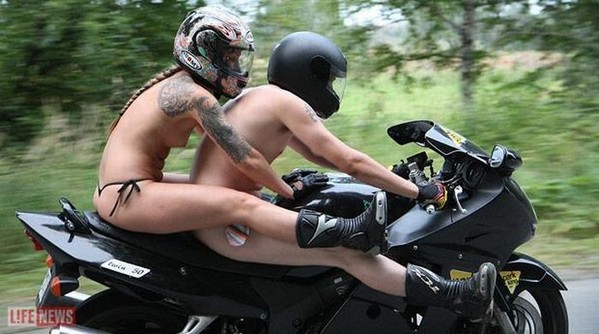 naked-motorcycle-ride_small.jpg